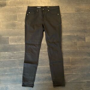 AG Jeans The Legging Ankle in Size 28